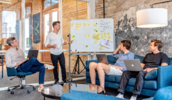 rp relaciones públicas