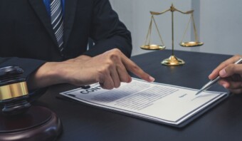 Oficiales de cumplimiento