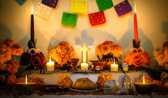 lugar en algún altar