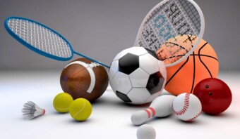 Un grupo de equipo deportivo en una superficie blanca los deportes.