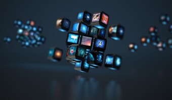 Un grupo de cubos azules flotando en el aire.