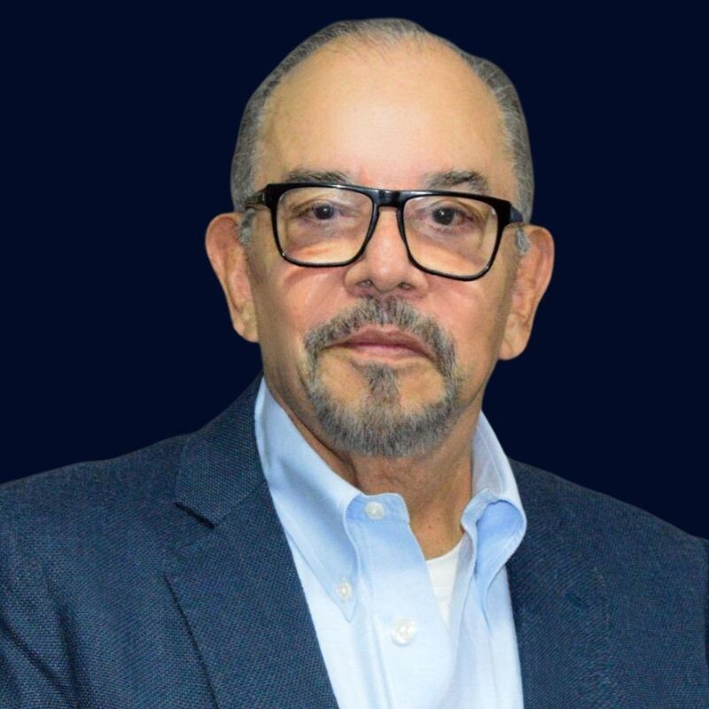 Héctor M. Meza Curiel