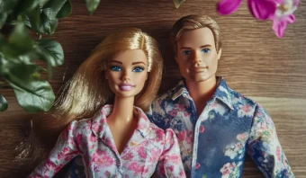 Ken no solo cumple 65 años: se reinventa y ahora se convierte en el nuevo embajador global de Expedia