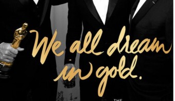 Tres personas con traje, una de ellas sosteniendo una estatua dorada. Sobre la imagen se lee: "Todos soñamos en oro", evocando el glamour de los Oscar 2016.