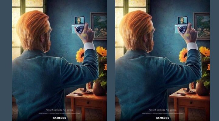 Un hombre de pelo rojizo se hace un autorretrato con una cámara reflejada en un pequeño espejo. A su lado, sobre una mesa de madera, hay girasoles. La escena hace alusión sutil a los anuncios de Samsung, con el logotipo y el texto visibles en la parte inferior. Anuncios publicitarios 