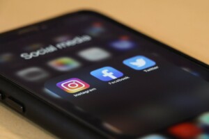 ¿Qué manejas: las redes o las comunidades?