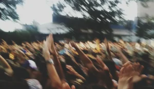 No confundas al fan con el consumidor
