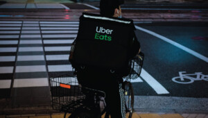 La nueva estrategia de UberEats