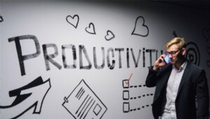 ¿Cómo mejorar la eficiencia y productividad  en un negocio?