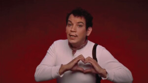 Con deepfake, Soriana revive a Cantinflas