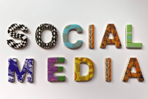 Conocimientos, aptitudes y actitudes de un equipo de trabajo para redes sociales