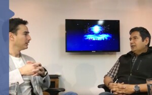 Aldo Moreno platica con Hans Hatch de la creatividad en México