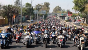¿Quién anda en moto en México?