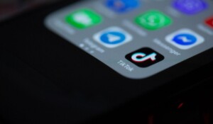Artistas apuestan TikTok para promover su música