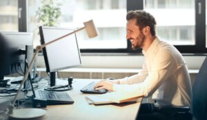 Correo electrónico y SMS, los canales de mensajería favoritos de los mexicanos