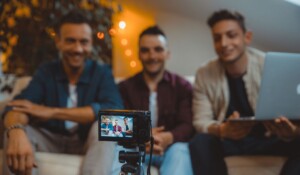 En España hay más de 12,000 influencers, de los cuales 1,100 son macroinfluencers