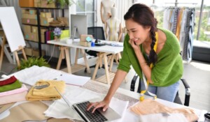 Aprovecha IA en tu negocio: Guía gratuita para emprendedores