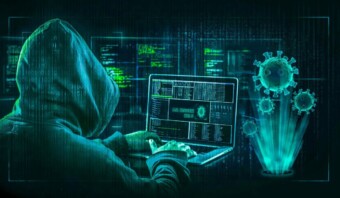 Figura con capucha involucrada en actividades cibernéticas con imágenes de virus que indican intenciones maliciosas o concepto de seguridad de las API.