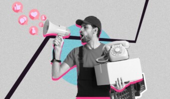 Un hombre sosteniendo un megáfono y una caja con un teléfono y un teclado antiguos, con íconos de emprendimiento y líneas rosas sobre un fondo gris.