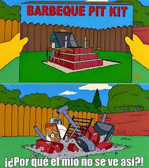 La comparación ilustrada de un kit de barbacoa perfecto y un montaje desordenado y fallido resalta el Efecto IKEA. El texto en español se pregunta por qué la versión real no coincide con la imagen.