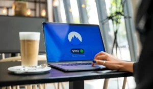 ¿El WiFi gratuito es riesgoso? Solo si omites estos  pasos de seguridad