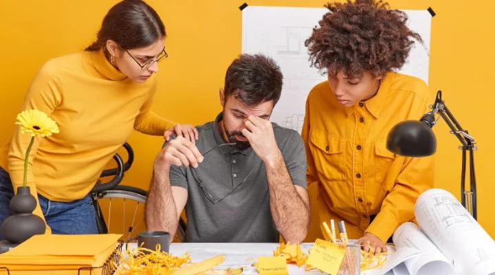 Rotación laboral supera el 30%: 3 claves para “leer” las señales de un colaborador desgastado